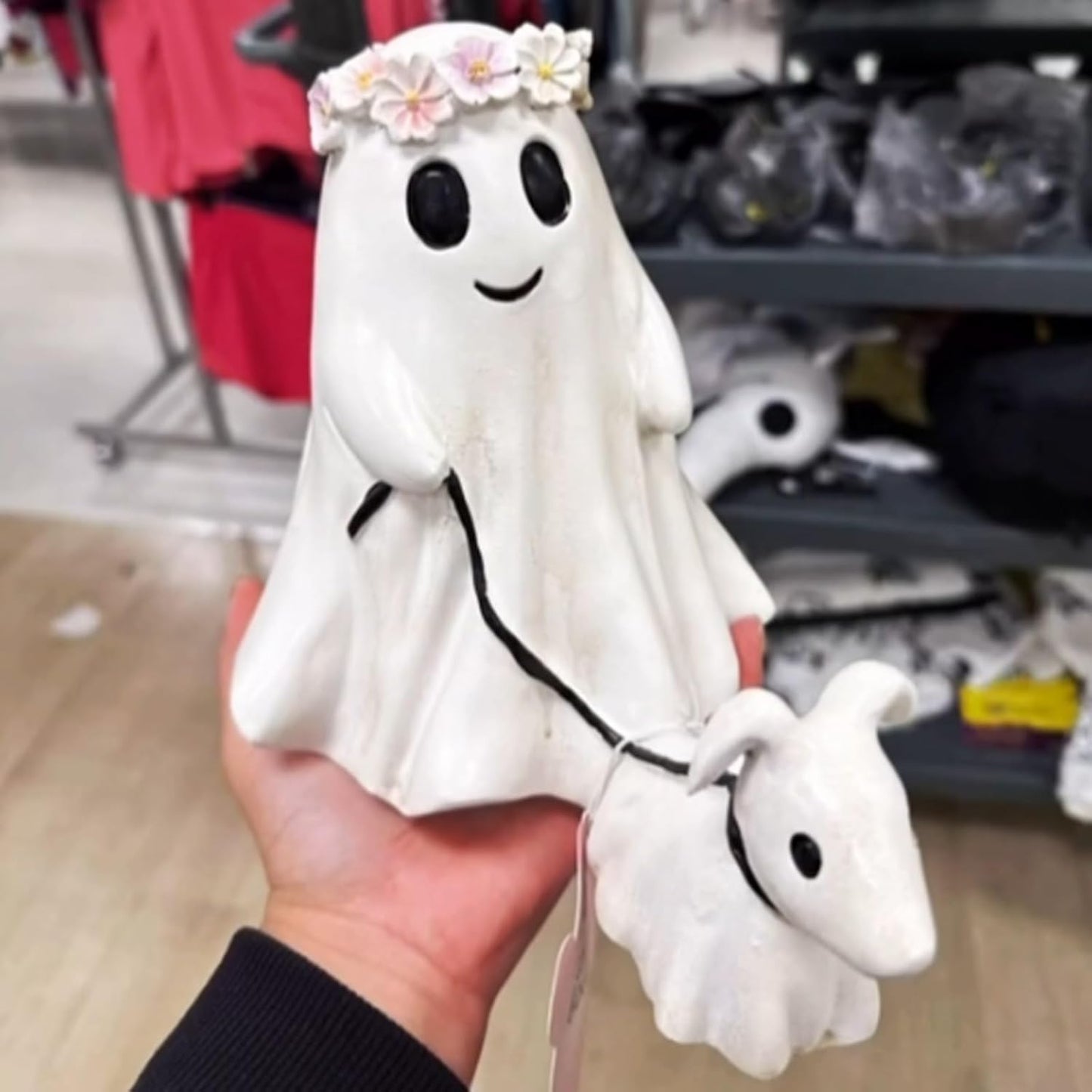 Ghost Dog Halloween Statue – Funny & Spooky Outdoor Lawn Decor
